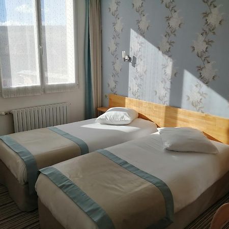 Hotel Les Fleurs Pontaubert Екстер'єр фото