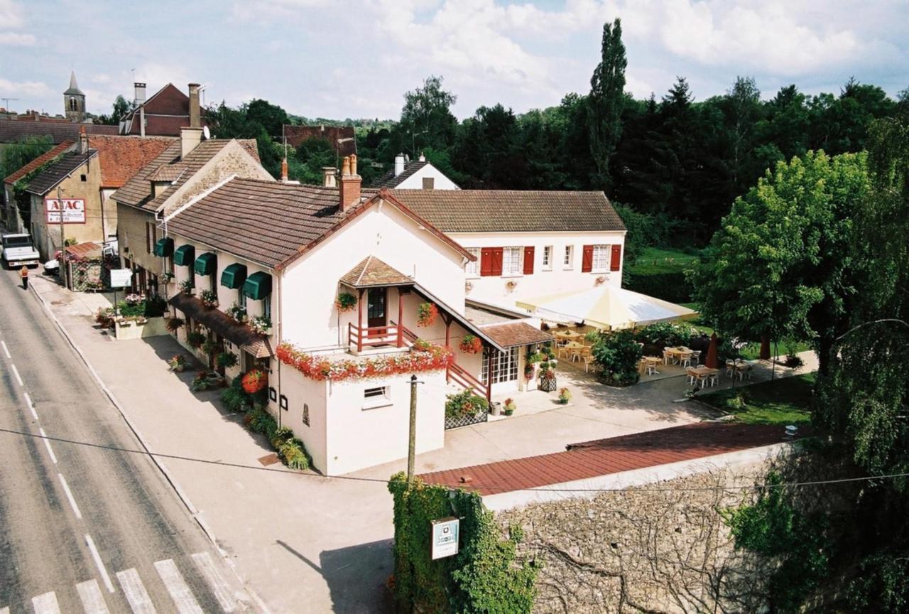 Hotel Les Fleurs Pontaubert Екстер'єр фото